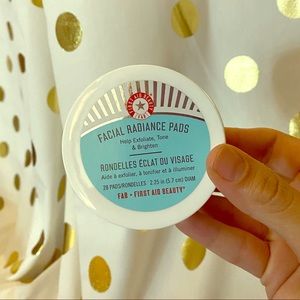 First Aid Beauty FACIAL RADIANCE PADS